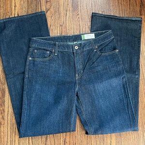 Gap Essential Stretch Flare Jeans - Size 29/8 - NWOT